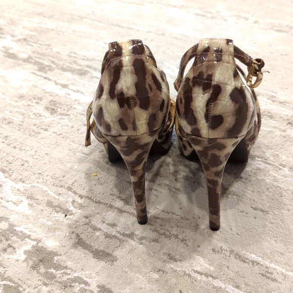 Guess Leopard print heels - Picture 4 of 8